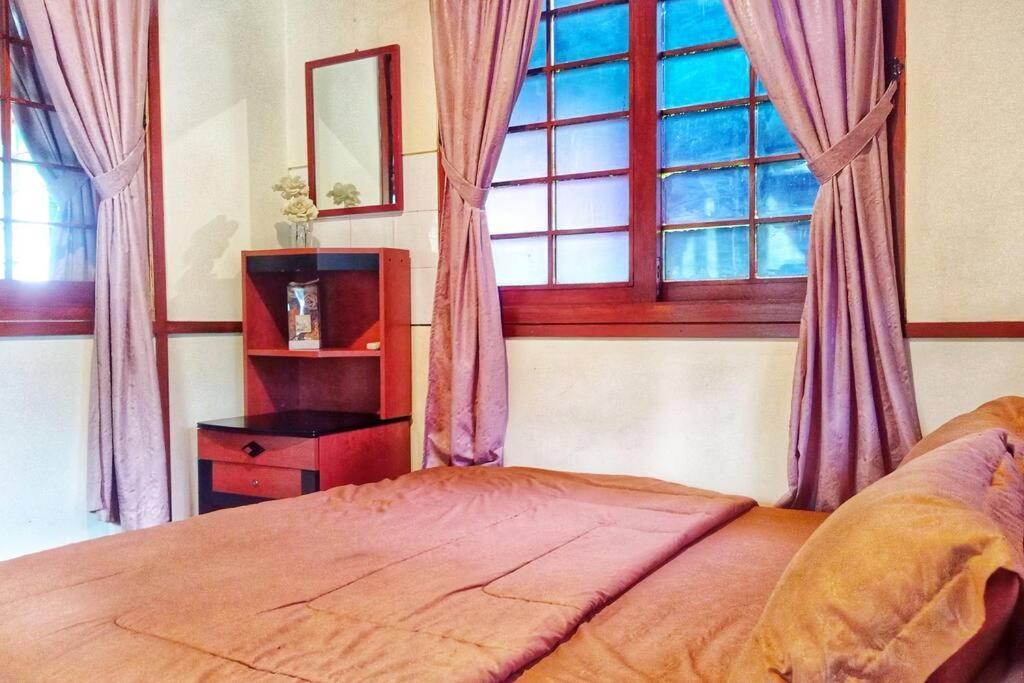 Designer Villa Tokyo Cianjur Eksteriør bilde