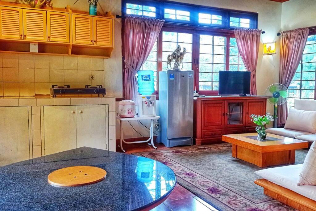 Designer Villa Tokyo Cianjur Eksteriør bilde