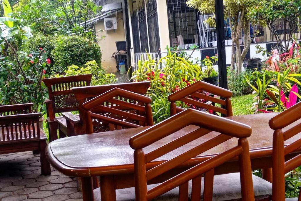 Designer Villa Tokyo Cianjur Eksteriør bilde